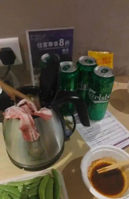 男子发视频“炫耀”用客房水壶煮火锅<strong></p>
<p>农商银行理财</strong>，当事酒店回应