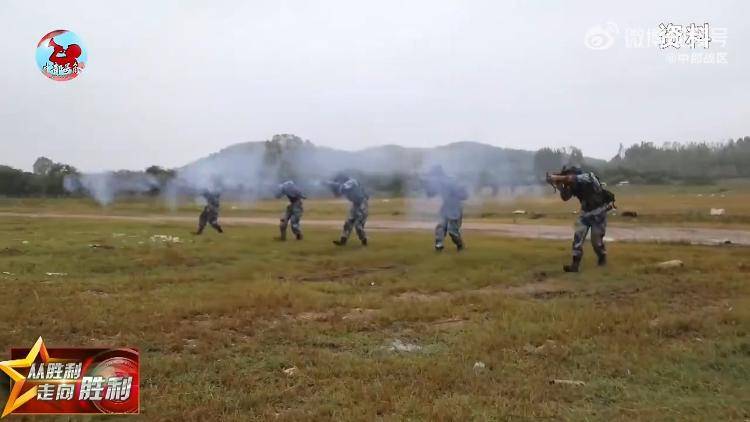 九三阅兵倒计时5天<strong></p>
<p>农商银行理财</strong>！空中梯队多型新机将首次受阅 队员练就“米秒不差”