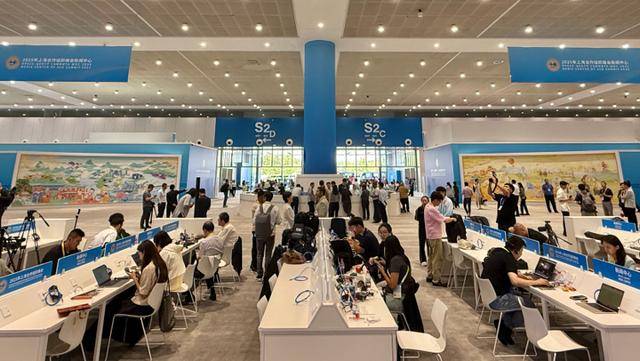 上合天津峰会22米巨幅壁画火出圈<strong></p>
<p>苏理财</strong>，这些中外元素你认出几个？