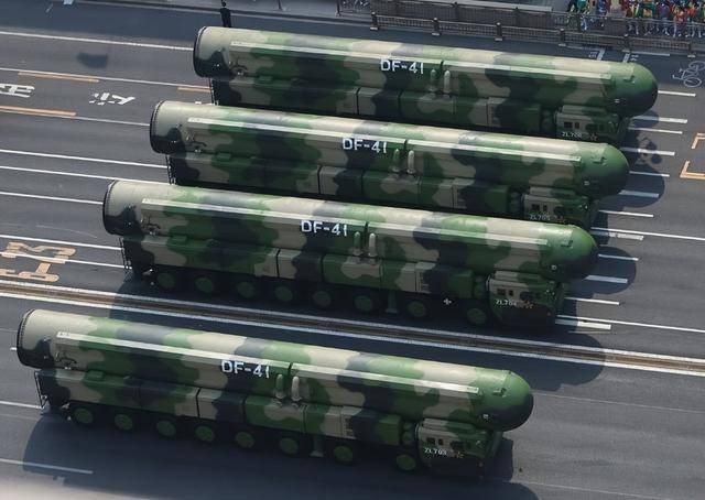 “51”被跳过<strong></p>
<p>20万理财</strong>，东风-61直接登场，比东风-41打的更远、威慑力更强