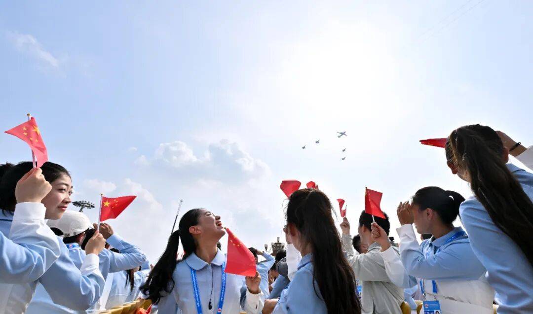 新华社出图<strong></p>
<p>20万理财</strong>！