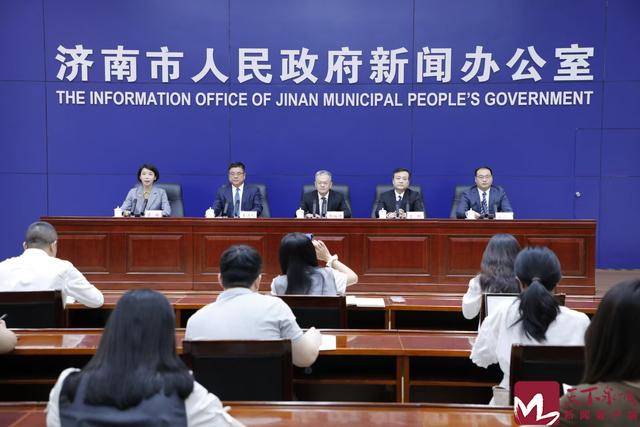 浪潮云打造了人工智能工厂<strong></p>
<p>工银理财</strong>，成为全球第四个、国内第一个实体化的人工智能工厂
