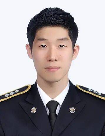 他抢救无效去世<strong></p>
<p>定投理财</strong>，年仅34岁