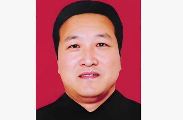 宁夏政协原副秘书长蔡明被查<strong></p>
<p>理财定投</strong>，8年前卸任，曾被处分