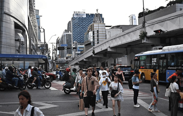 “机票白送、酒店降价”<strong></p>
<p>理财金融</strong>，泰国旅游冷得“神仙难救”