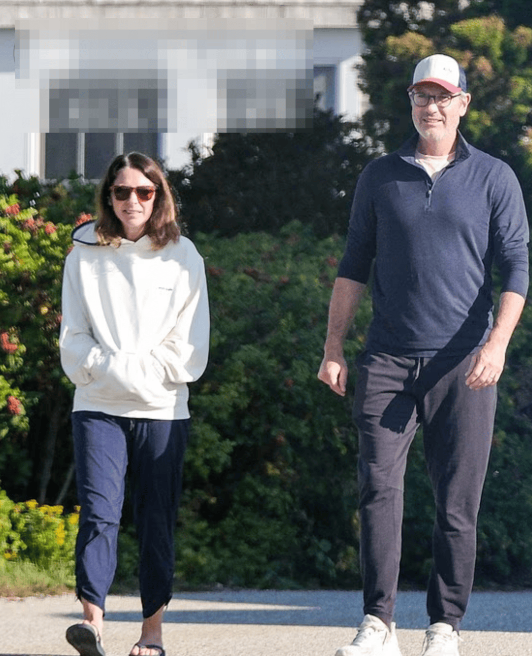 演唱会“出轨门”女方离婚进行时<strong></p>
<p>理财金融</strong>，CEO男主被拍到戴婚戒与妻散步