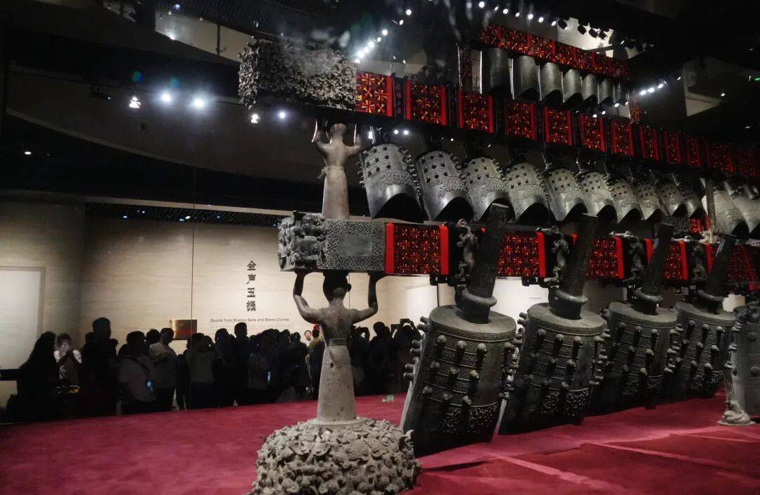 武汉这里什么情况？晚上6点突然排起长队<strong></p>
<p>理财金融</strong>！有人提前五天全家蹲守……