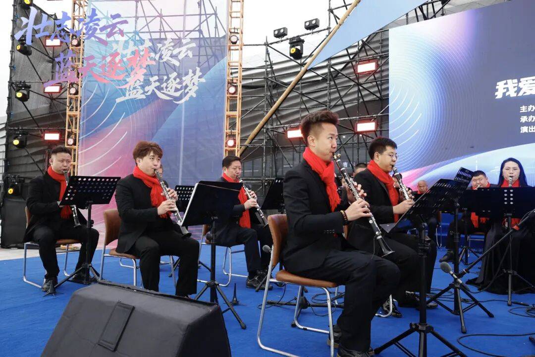 DNA彻底动了!全场跟唱<strong></p>
<p>理财产品净值</strong>,这氛围太顶了!