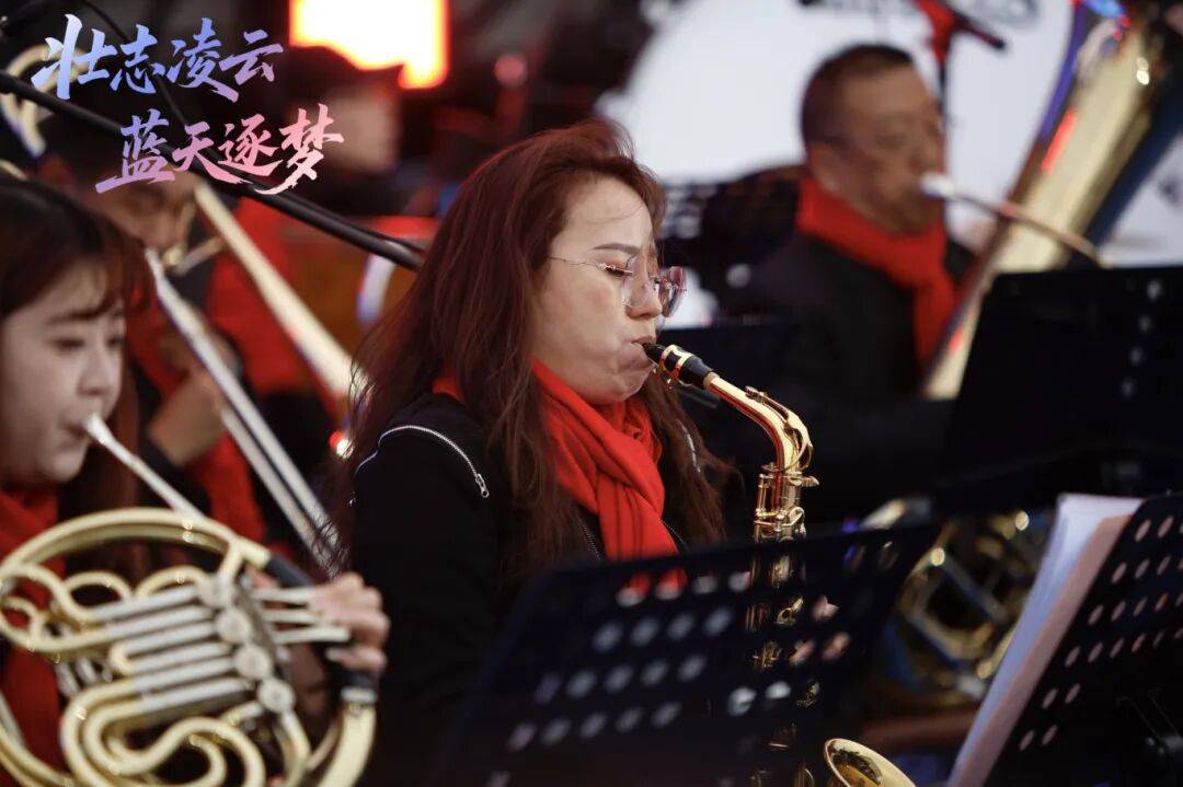 DNA彻底动了!全场跟唱<strong></p>
<p>理财产品净值</strong>,这氛围太顶了!