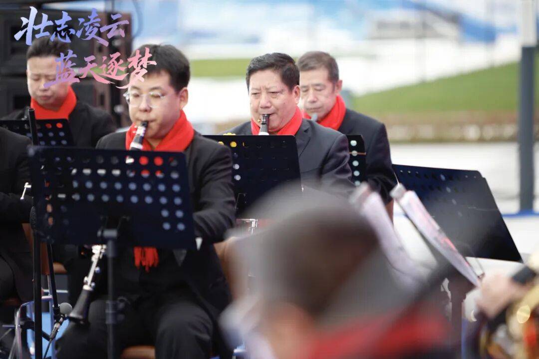 DNA彻底动了!全场跟唱<strong></p>
<p>理财产品净值</strong>,这氛围太顶了!