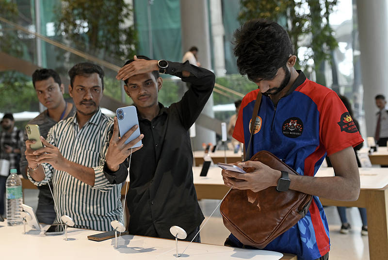 印度政府被曝正积极鼓励海外印度人回国<strong></p>
<p>理财系统</strong>，但想让这些人从美回国绝非易事