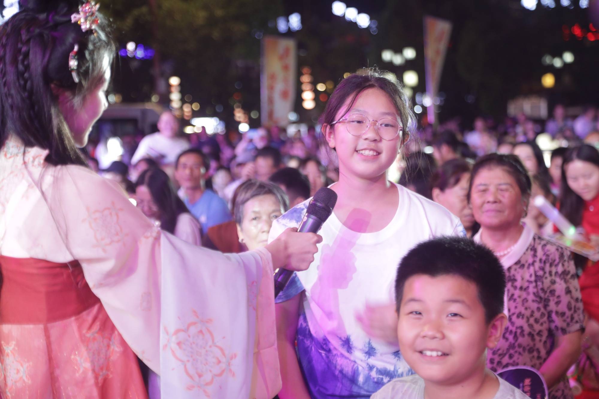 月映火塘 悦唱荔波<strong></p>
<p>理财系统</strong>!这场中秋音乐晚会点燃团圆夜