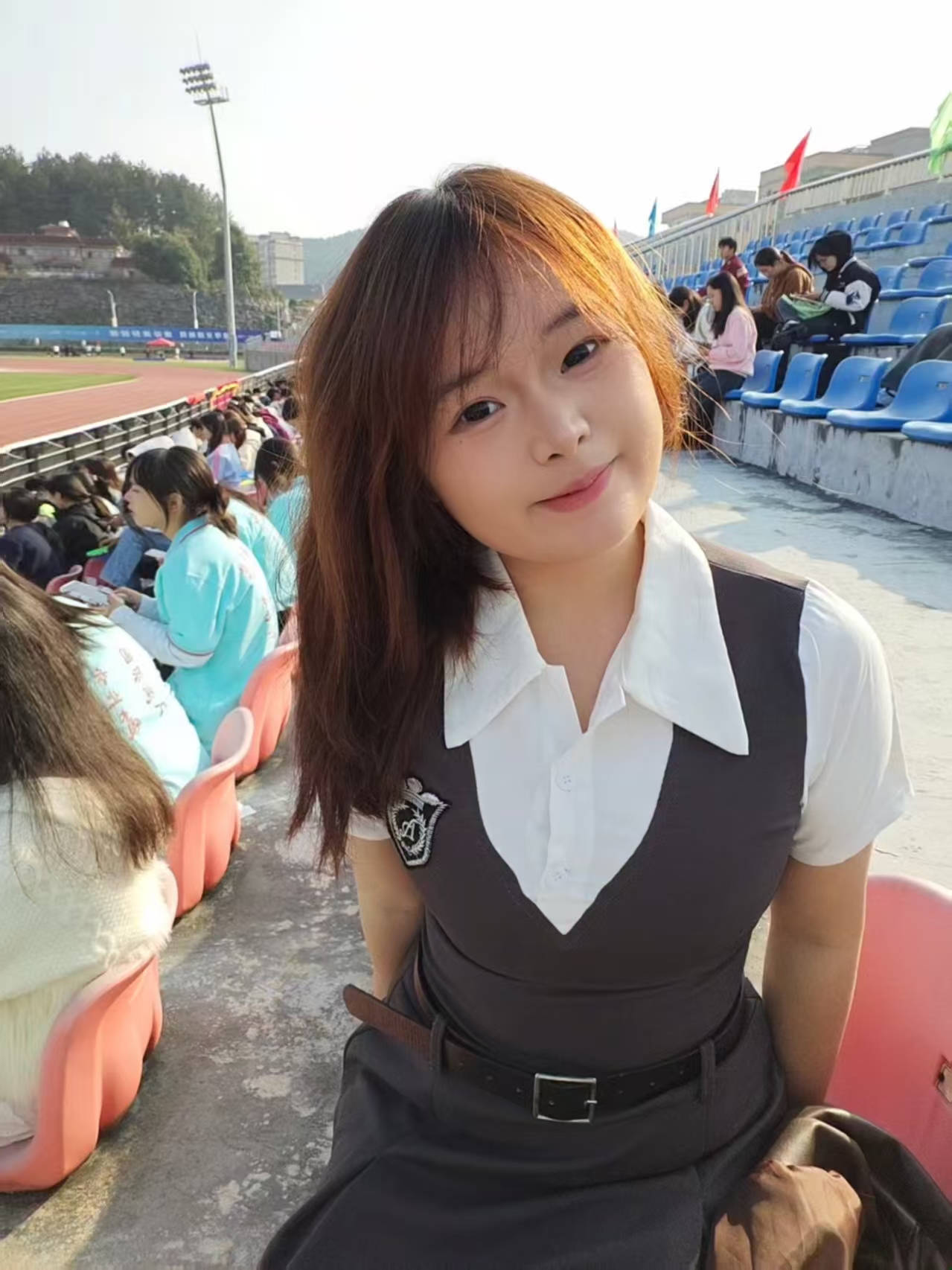 那个让老师骄傲的“调皮”班级!30年同学聚会<strong></p>
<p>爱理财</strong>,还伴有一封来自贵州的感谢信