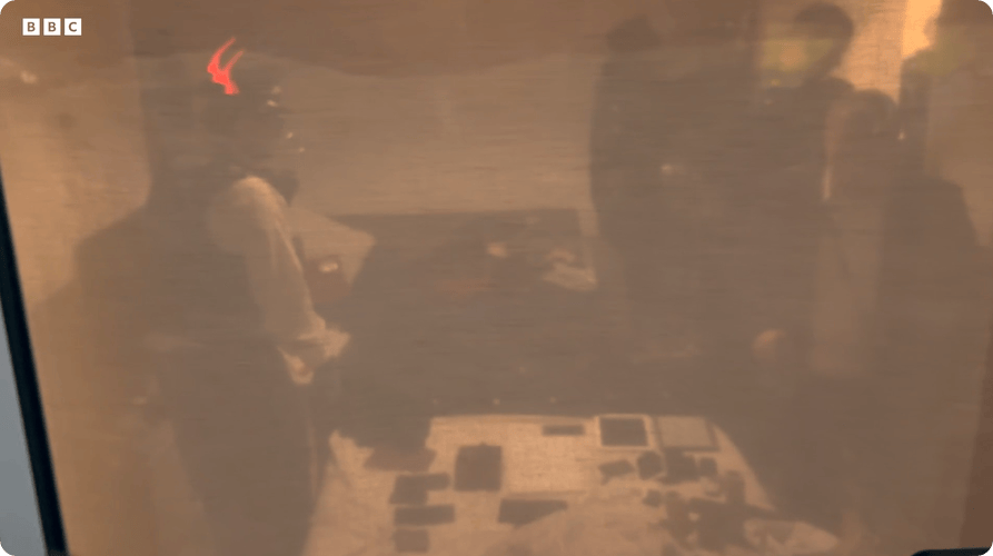 凯特患癌竟因辉瑞疫苗?伦敦4万被盗手机直飞香港<strong></p>
<p>光大银行理财</strong>,比贩毒暴利产业链曝光…