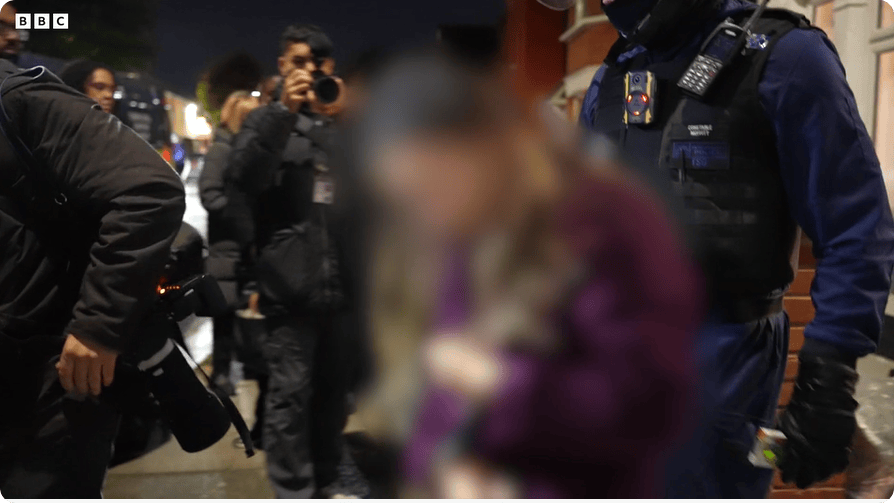 凯特患癌竟因辉瑞疫苗?伦敦4万被盗手机直飞香港<strong></p>
<p>光大银行理财</strong>,比贩毒暴利产业链曝光…