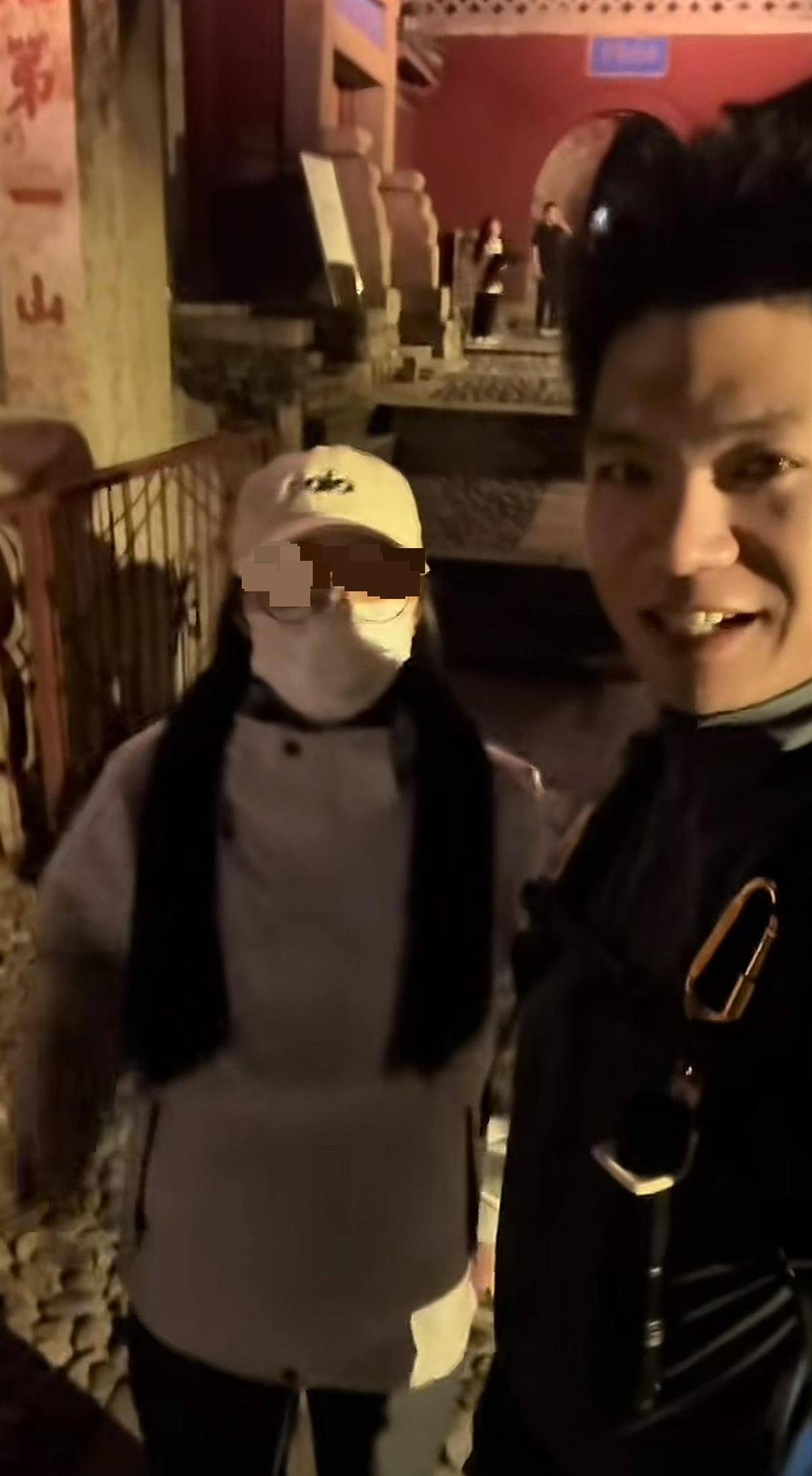 国庆长假结束泰山陪爬者晒业绩:80人团队接了200单<strong></p>
<p>基础理财</strong>,如不下雨单量估计要多四倍,年入30万只是噱头