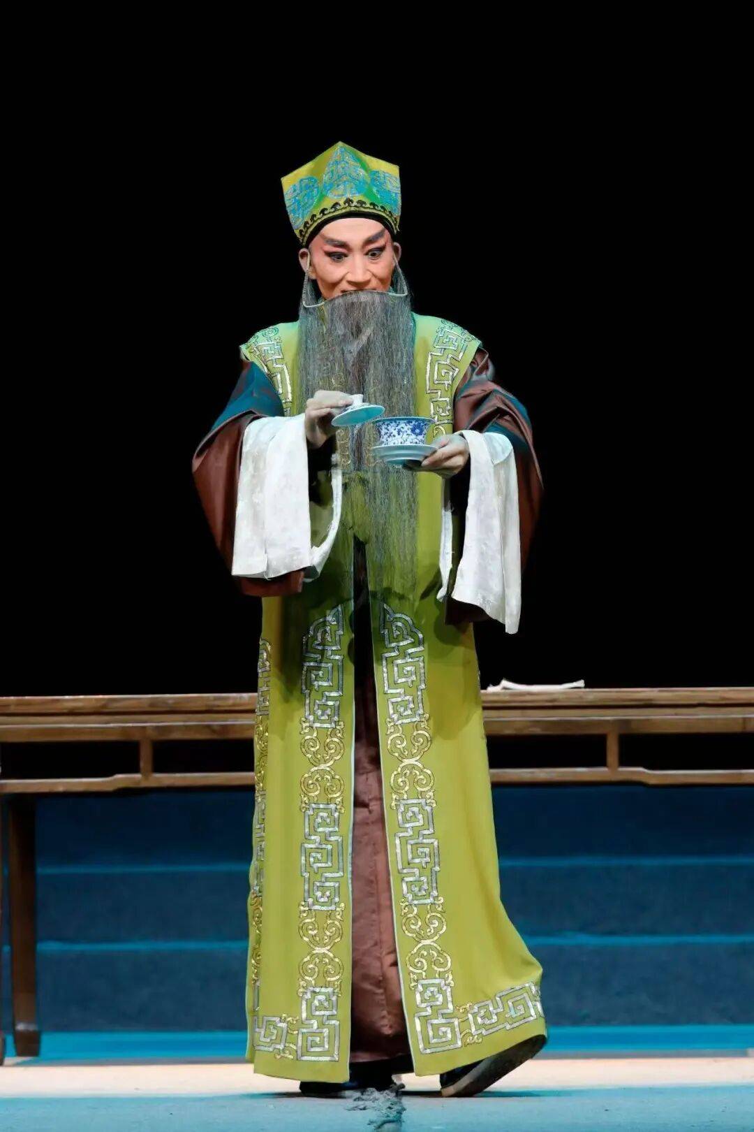 展现云南传统戏曲魅力<strong></p>
<p>手机银行理财</strong>!玉溪作品《先生好茶》亮相全国舞台