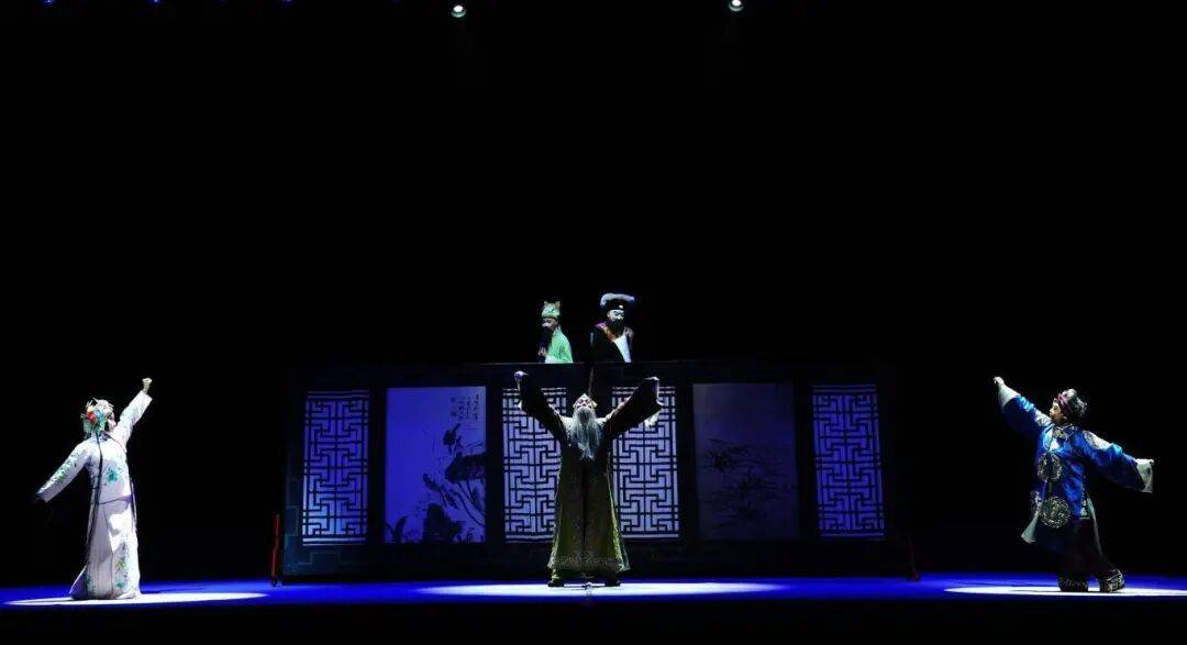 展现云南传统戏曲魅力<strong></p>
<p>手机银行理财</strong>!玉溪作品《先生好茶》亮相全国舞台