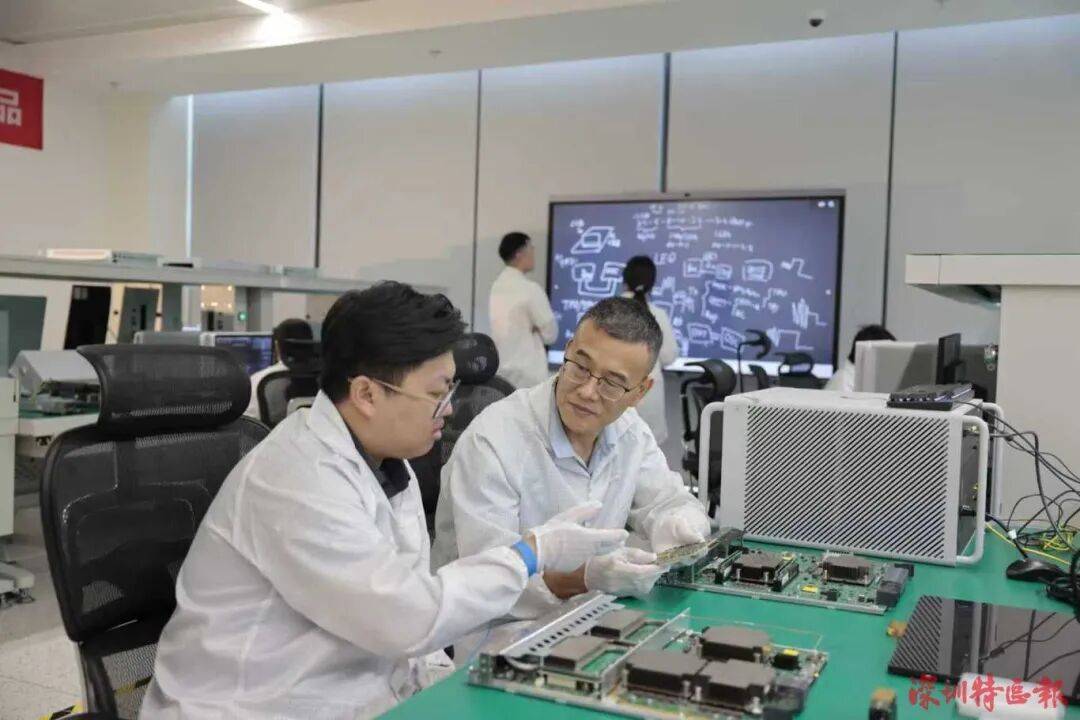 突破封锁<strong></p>
<p>理财钱包</strong>!国产!!可满足3-5nm芯片需求!!!