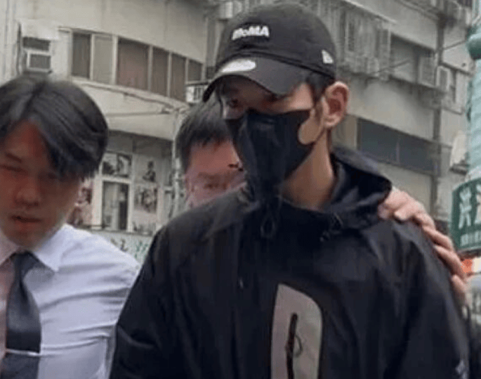 演员贾静雯回应修杰楷被拘提:震惊不已<strong></p>
<p>深圳理财</strong>,孩子目睹父亲被上铐受惊吓