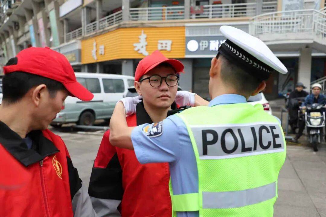 紧急提醒<strong></p>
<p>银行理财基金</strong>!福州全市严查!持续到明年1月!