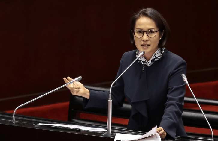 台湾人<strong></p>
<p>银行理财基金</strong>,难道不是中国人?