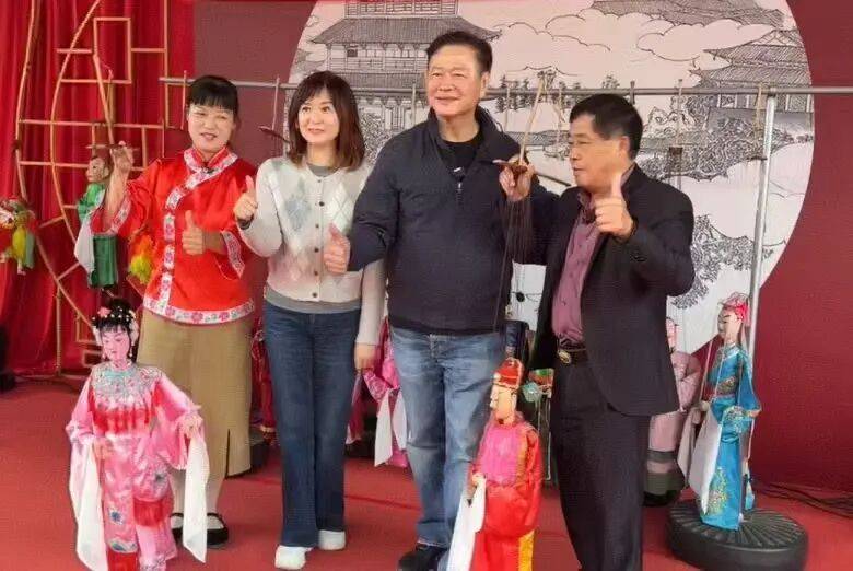 台湾人<strong></p>
<p>银行理财基金</strong>,难道不是中国人?