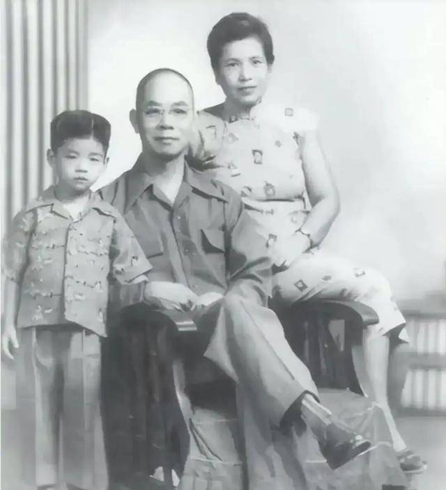 国家安全部披露：吴石将军在台湾就义后<strong></p>
<p>银行理财基金</strong>，周恩来总理作出指示