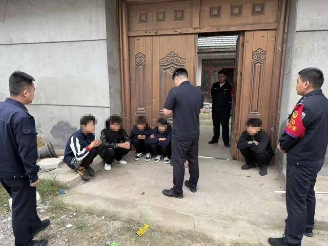 临沂俩小伙偷摸去派出所门口放下<strong></p>
<p>商业银行理财</strong>了…