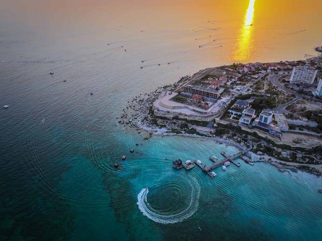 青年说 | 到中亚<strong></p>
<p>商业银行理财</strong>,奔赴一场激动人心的“探秘”