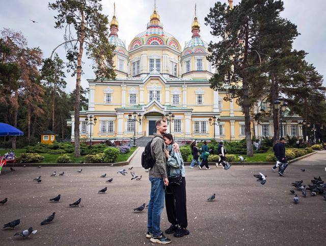 青年说 | 到中亚<strong></p>
<p>商业银行理财</strong>,奔赴一场激动人心的“探秘”