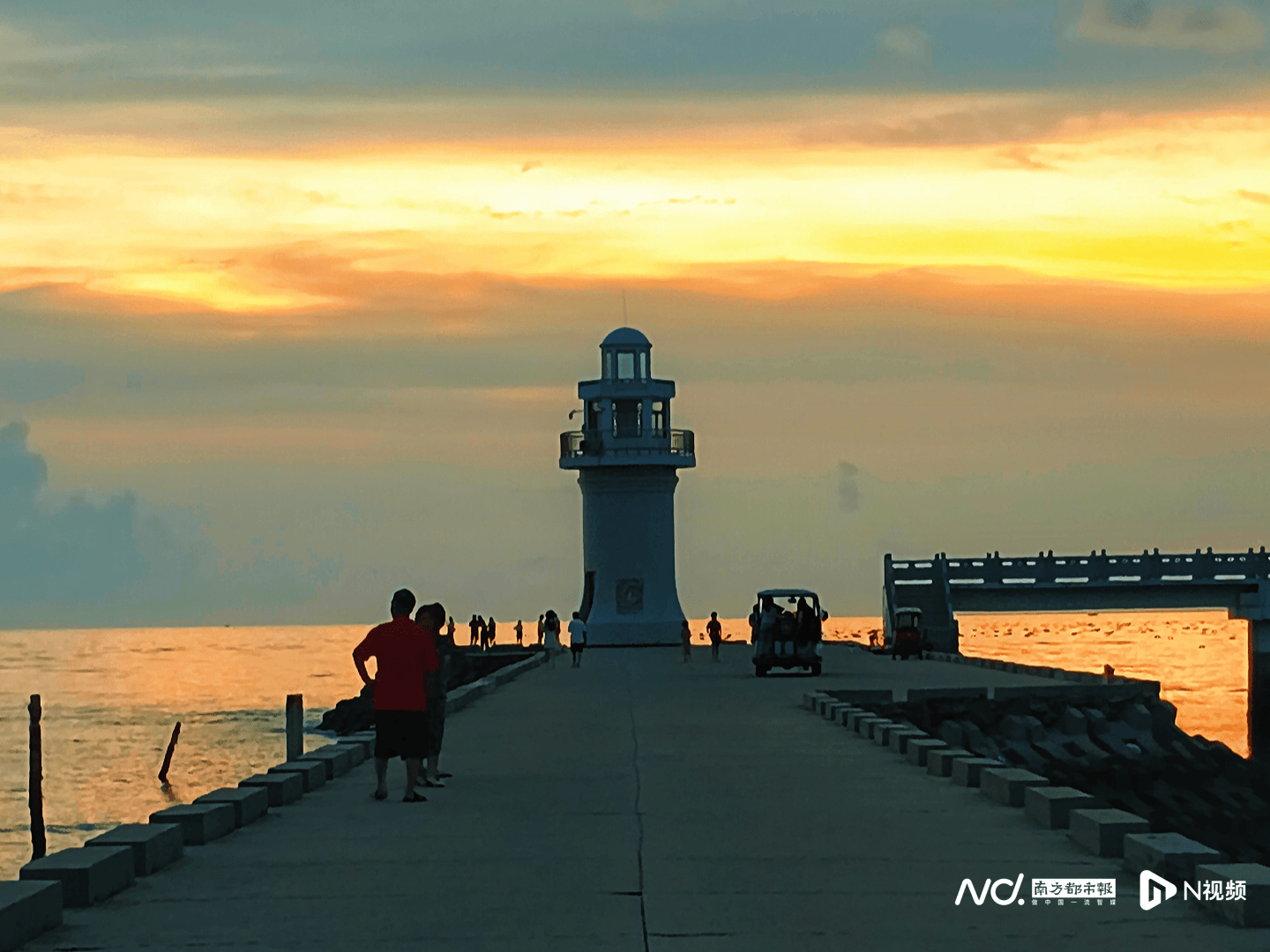 外交部赵立坚点赞湛江:渔网起落间<strong></p>
<p>50万理财</strong>,满舱鲜活载着晨光归来