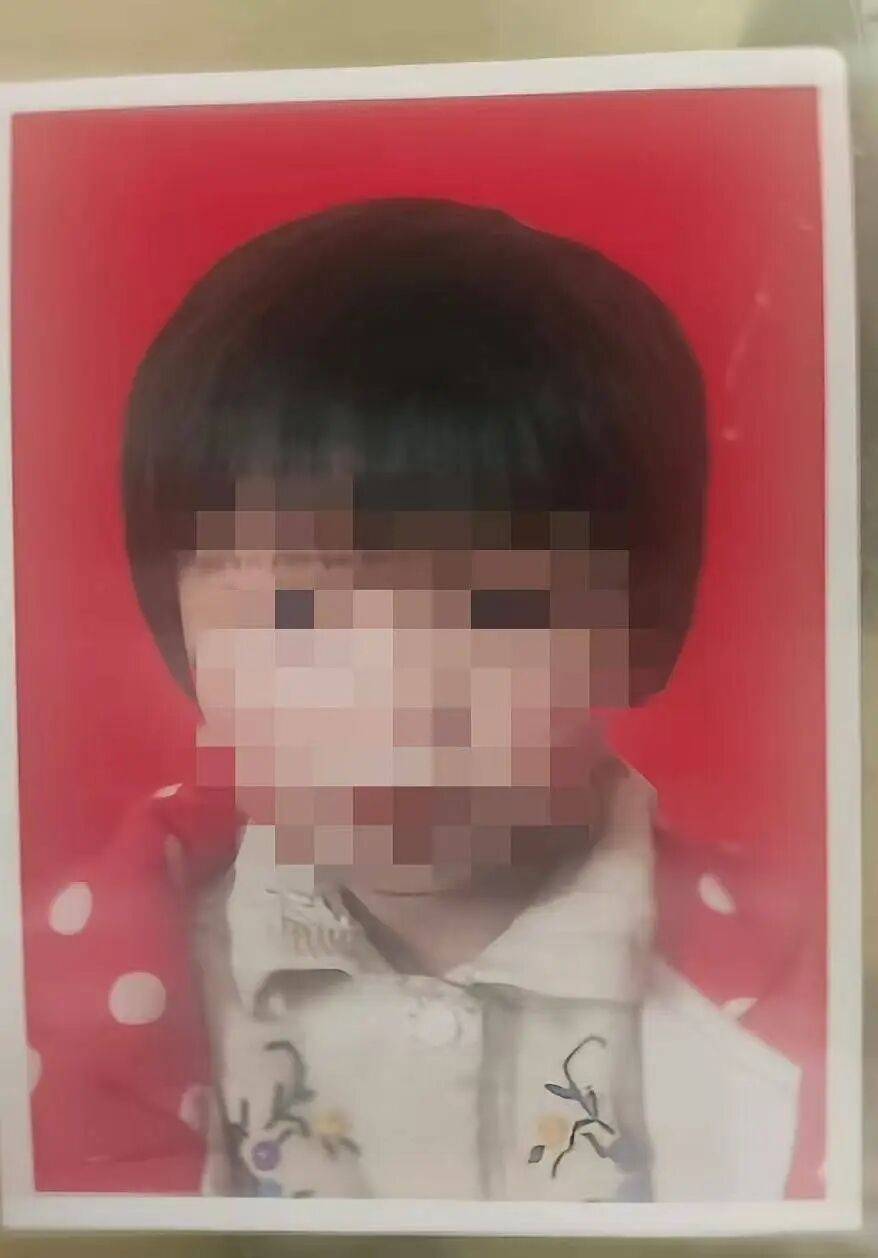 河南鲁山8岁女孩走失5天后在化粪池找到<strong></p>
<p>零钱通理财</strong>,无生命体征,家属:化粪池盖子没盖,掉进去了