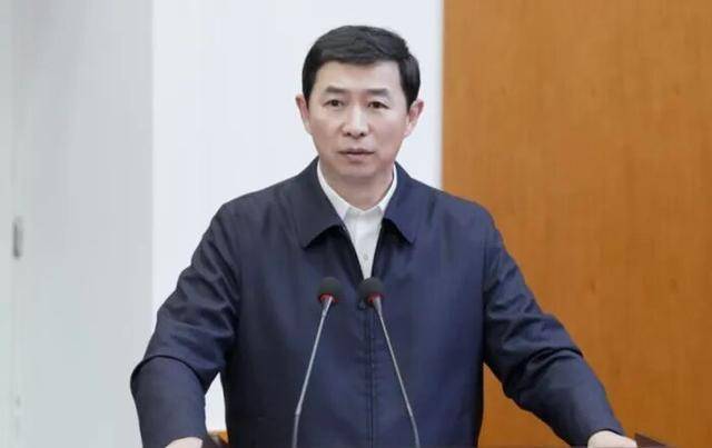 张艳丽、徐万海被查<strong></p>
<p>零钱通理财</strong>,他上个月刚被免职