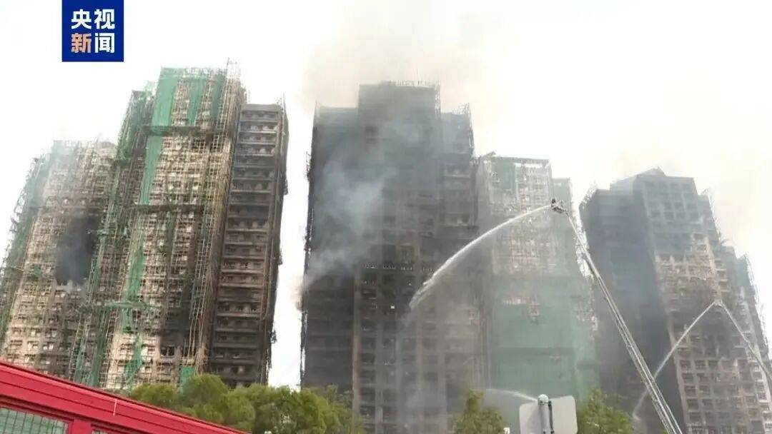 已致94人遇难<strong></p>
<p>银行定期理财</strong>,李家超:望内地协助!廉政公署:或涉贪污!这一幕令人破防