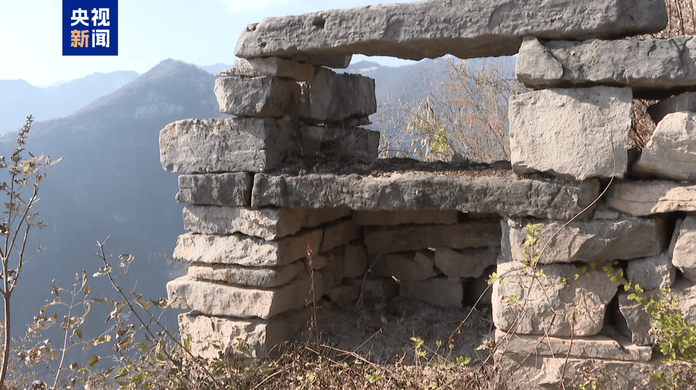 150多间石屋藏于峭壁 山西盂县发现一处明代古寨遗址