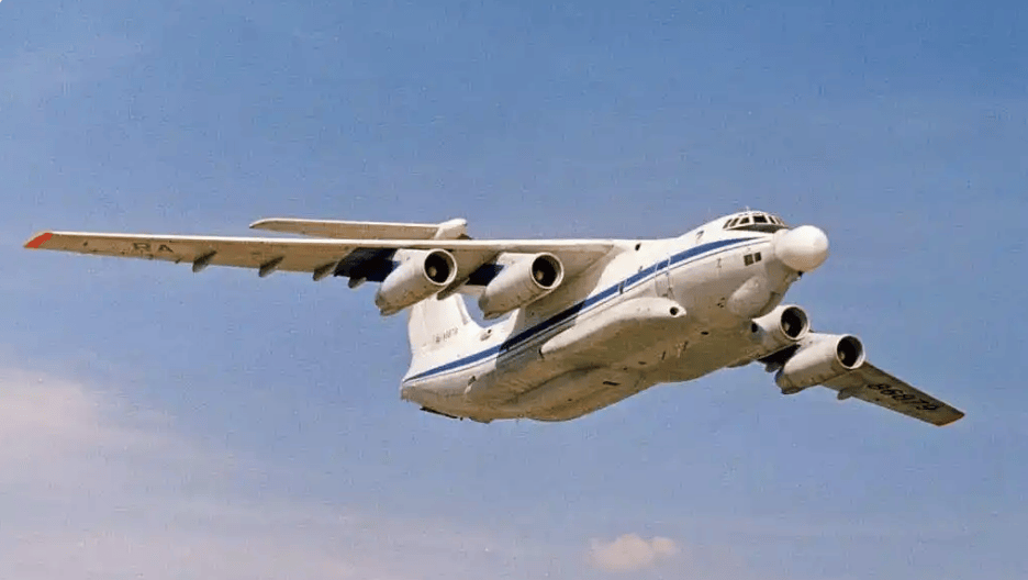 乌克兰发动夜间远程袭击<strong></p>
<p>理财产品利率</strong>,俄罗斯唯一一架激光武器试验机被毁,预警指挥机测试机也遭破坏