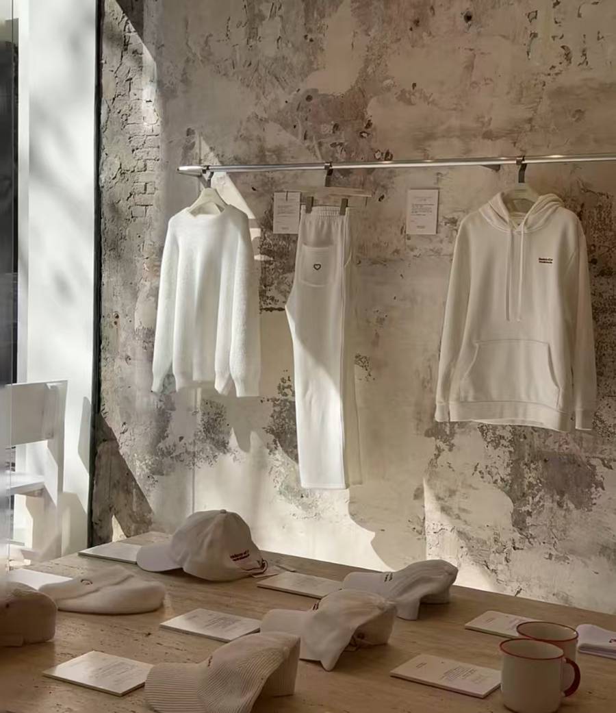 法国人在上海开店<strong></p>
<p>理财的软件</strong>,只卖白色衣服竟然火了丨上海滩上洋掌柜