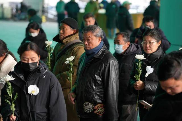 何晴之子追思：妈妈很喜欢雪<strong></p>
<p>贷贷网理财</strong>，北京这场雪好像是为她而下