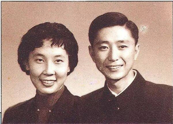 钟瑞去世<strong></p>
<p>三方理财</strong>!宋世雄永别爱妻!