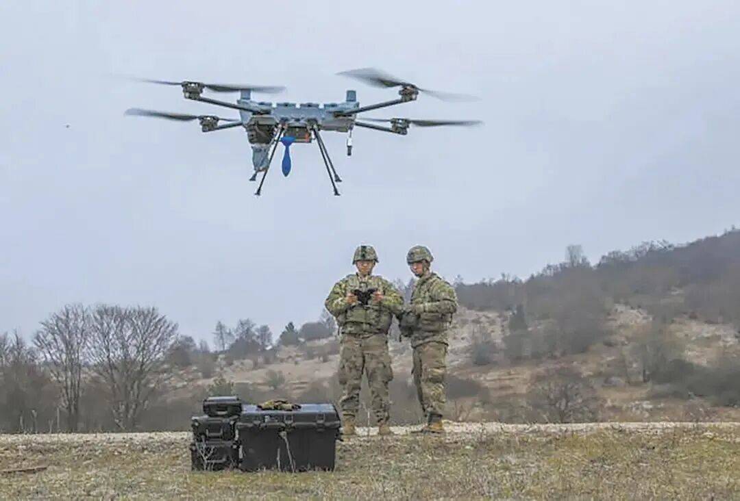 美军为何“抄作业”<strong></p>
<p>三方理财</strong>?大批量“山寨”对手的无人机……