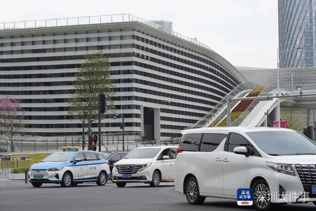 已撤下！深圳网红地标火速拆除争议招牌<strong></p>
<p>低风险理财</strong>，曾连夜发公开信