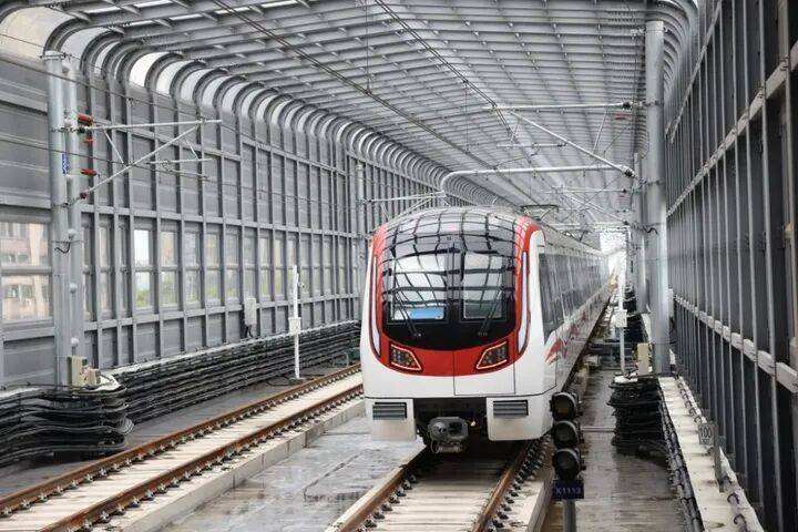 南京首条跨省地铁开通！乘客说：“我坐地铁不去哪里<strong></p>
<p>金融理财产品</strong>，就是高兴！”